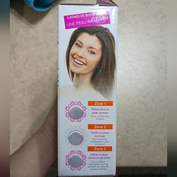 True Glow Conair + Wellness & Spa bundle - Picture 3 of 10